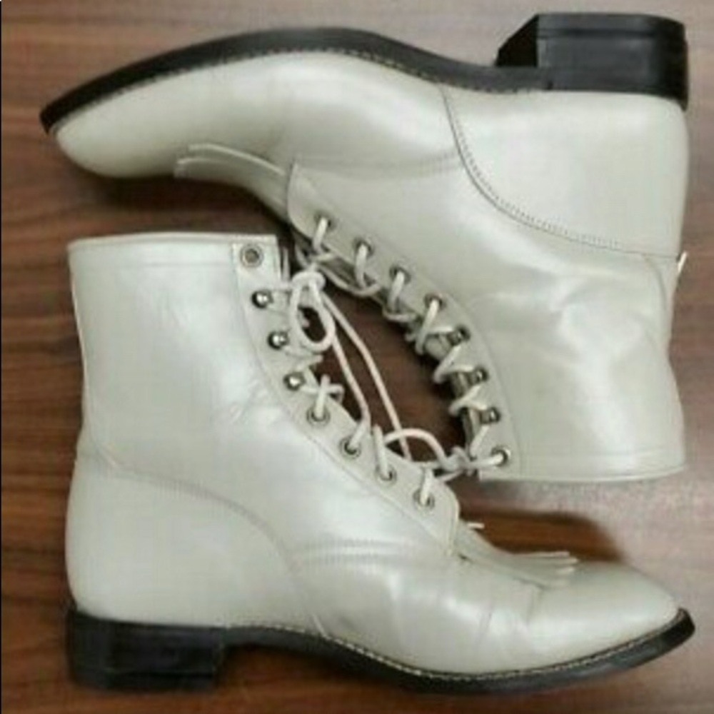 Pearl Ivory Justin Kiltie Boots